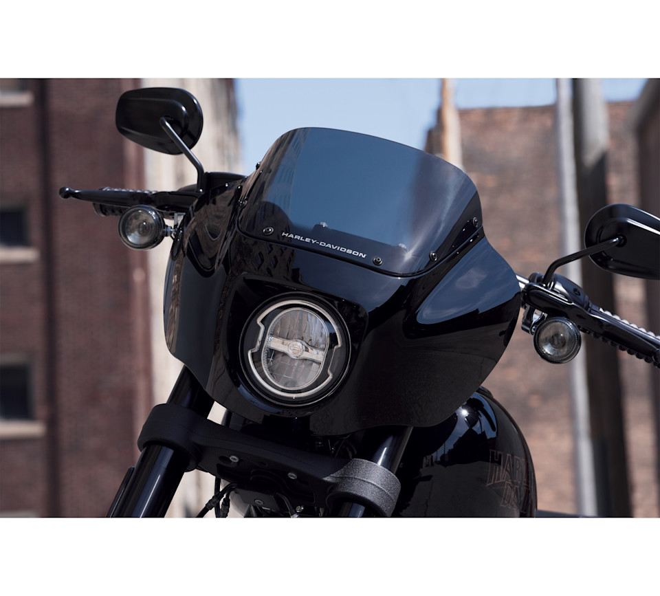 Vivid Black Softail Quarter Fairing - Image 2